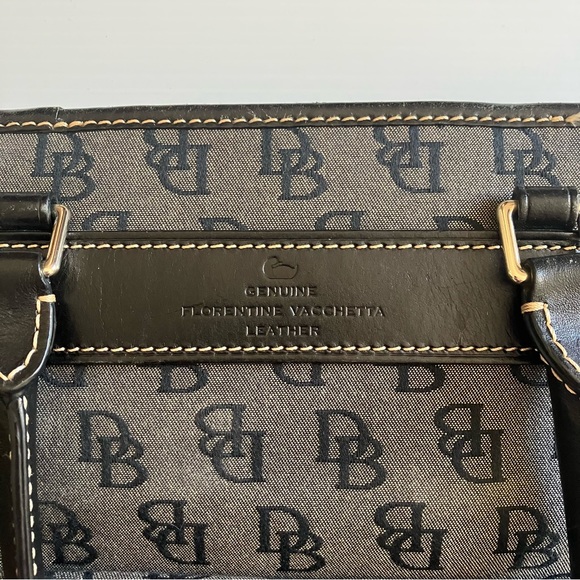 Dooney & Bourke Black Logo Shoulder Tote Bag - Picture 3 of 10